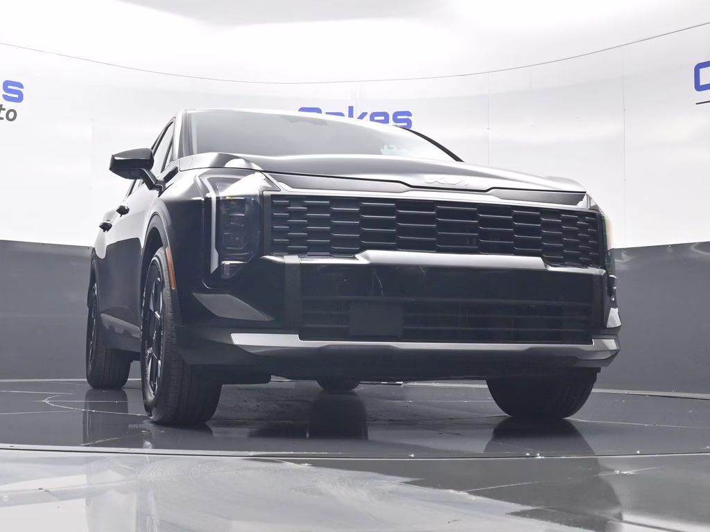2026 Fusion Black Kia Sportage Hybrid LX FWD SUV