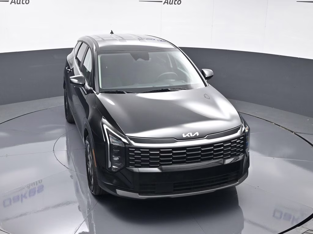 2026 Fusion Black Kia Sportage Hybrid LX FWD SUV