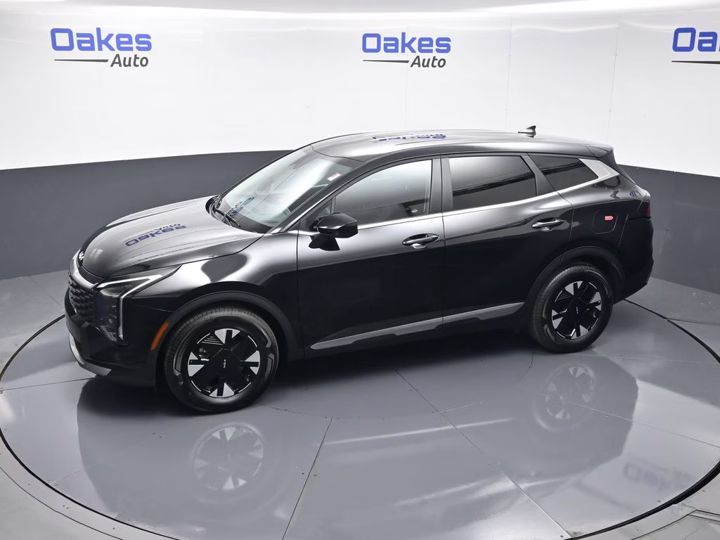 2026 Fusion Black Kia Sportage Hybrid LX FWD SUV