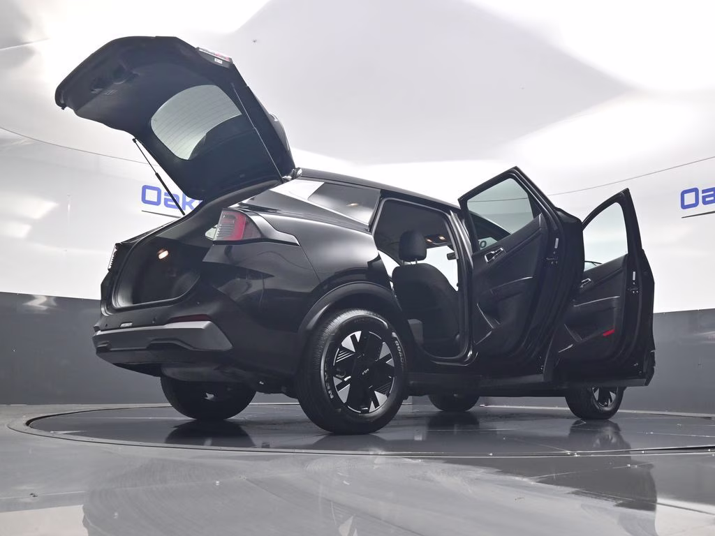 2026 Fusion Black Kia Sportage Hybrid LX FWD SUV