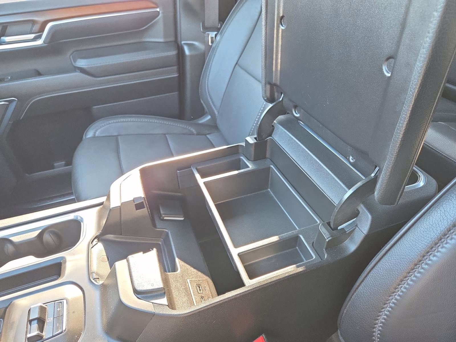 2024 Summit White GMC Sierra 3500HD Denali 4X4 Truck