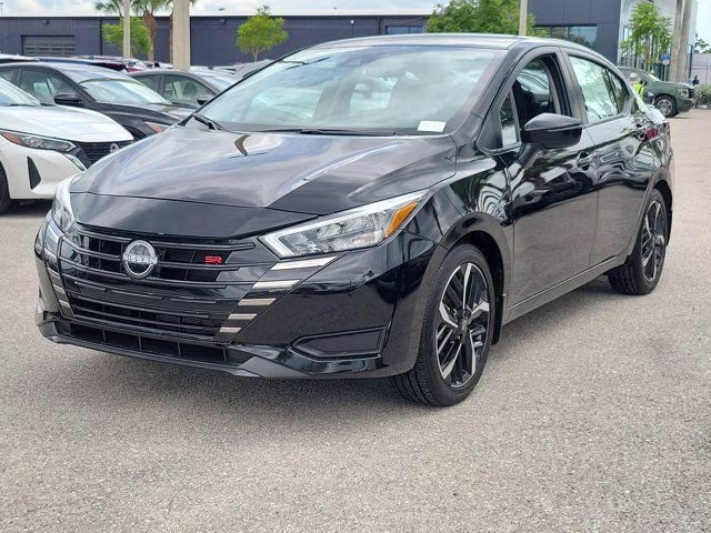 2025 Super Black Metallic Nissan Versa 1.6 SR FWD Sedan