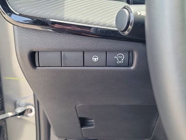 2026 Gun Metallic/Super Black Nissan Kicks SR FWD SUV