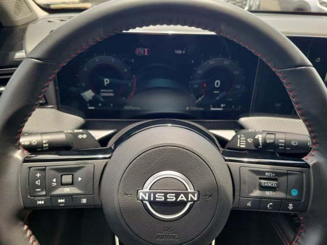 2026 Gun Metallic/Super Black Nissan Kicks SR FWD SUV