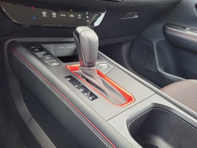 2026 Gun Metallic/Super Black Nissan Kicks SR FWD SUV
