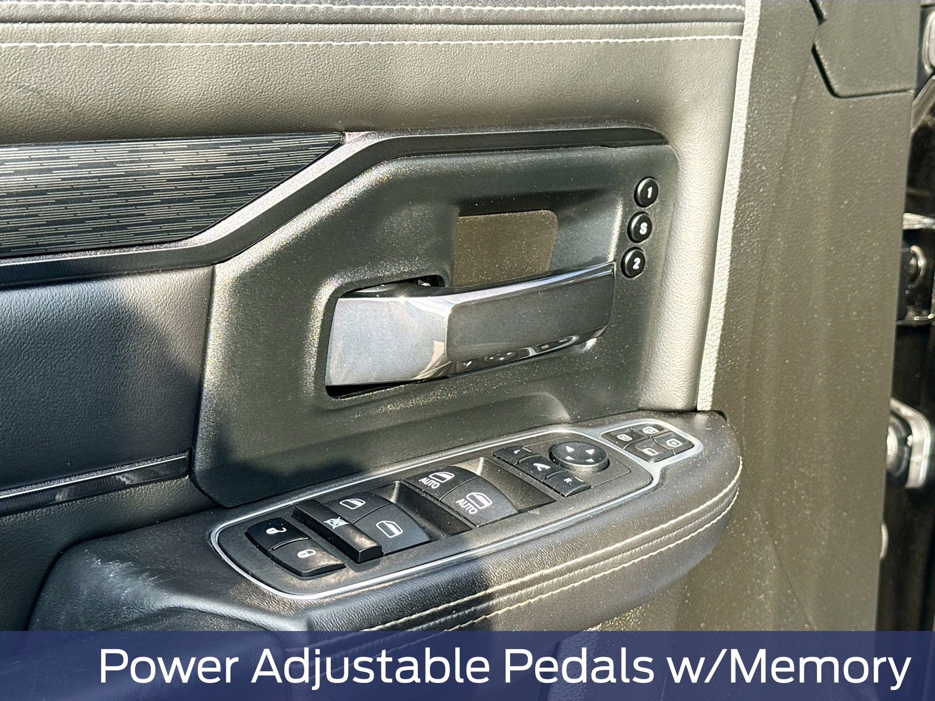 2024 Diamond Black Crystal Pearlcoat Ram 2500 Rebel 4X4 Truck