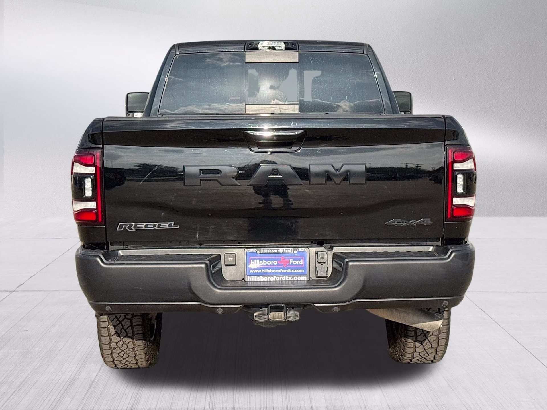 2024 Diamond Black Crystal Pearlcoat Ram 2500 Rebel 4X4 Truck