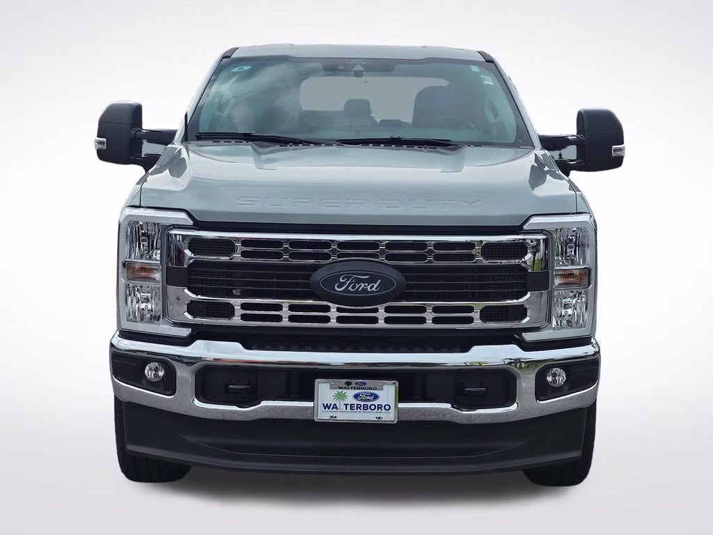 2026 Avalanche Ford Super Duty F-250 SRW XLT 4X4 Truck