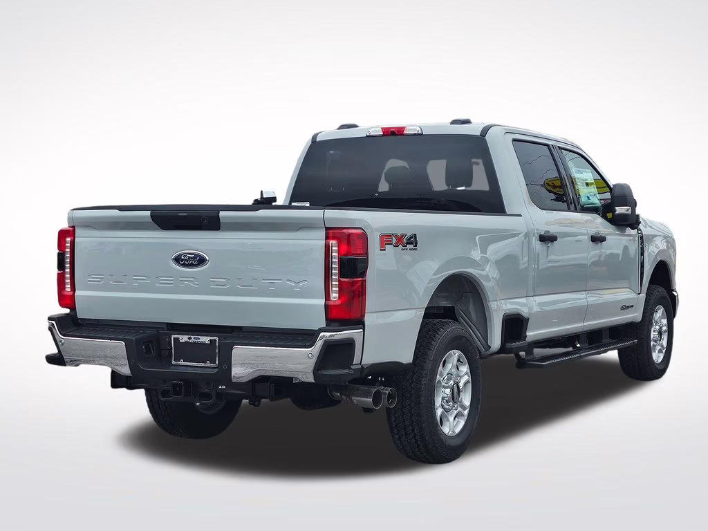 2026 Avalanche Ford Super Duty F-250 SRW XLT 4X4 Truck