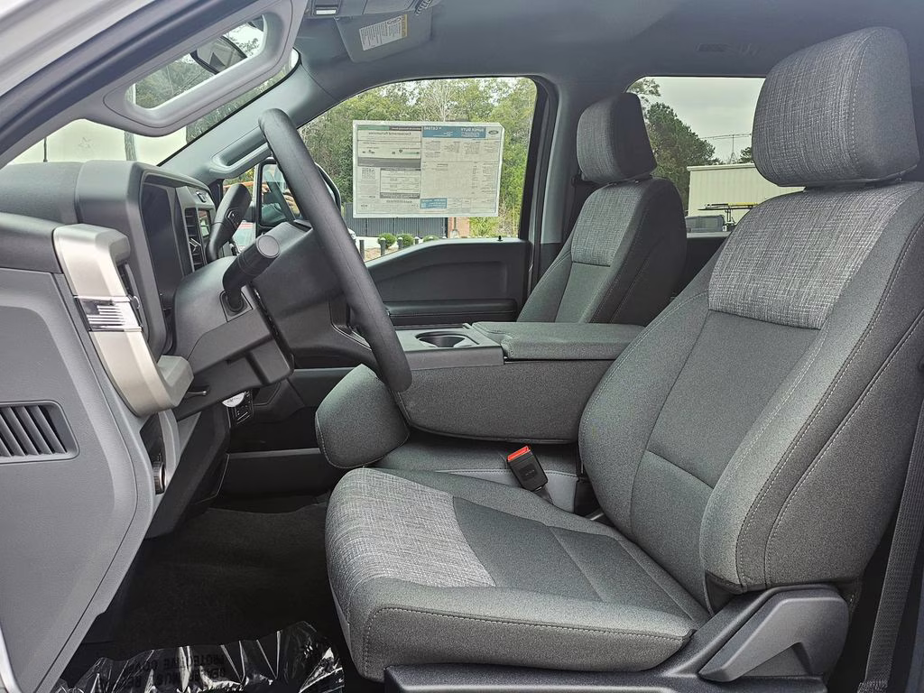 2026 Avalanche Ford Super Duty F-250 SRW XLT 4X4 Truck