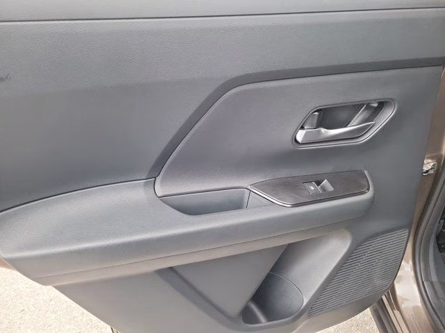 2026 Canyon Bronze Metallic Nissan Kicks SR FWD SUV