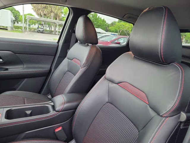 2026 Canyon Bronze Metallic Nissan Kicks SR FWD SUV