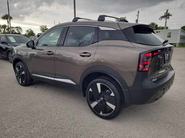 2026 Canyon Bronze Metallic Nissan Kicks SR FWD SUV