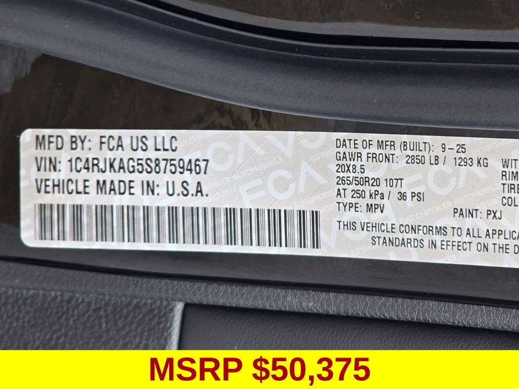 2025 Diamond Black Crystal Pearlcoat Jeep Grand Cherokee L Altitude X 4X4 SUV