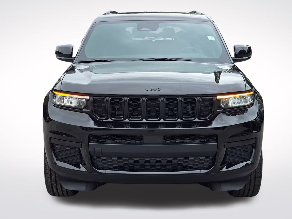 2025 Diamond Black Crystal Pearlcoat Jeep Grand Cherokee L Altitude X 4X4 SUV