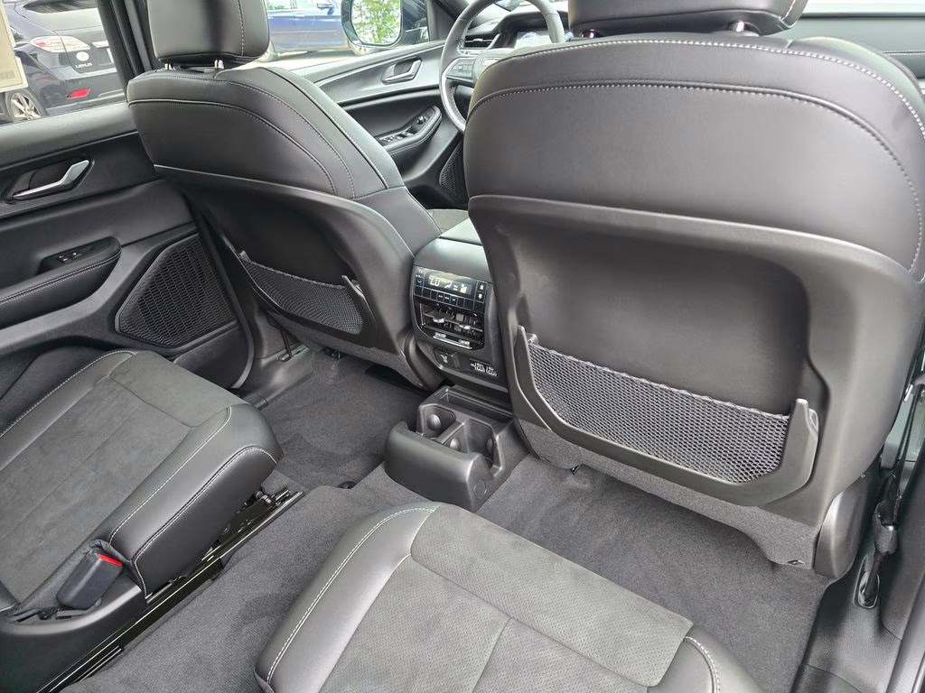 2025 Diamond Black Crystal Pearlcoat Jeep Grand Cherokee L Altitude X 4X4 SUV