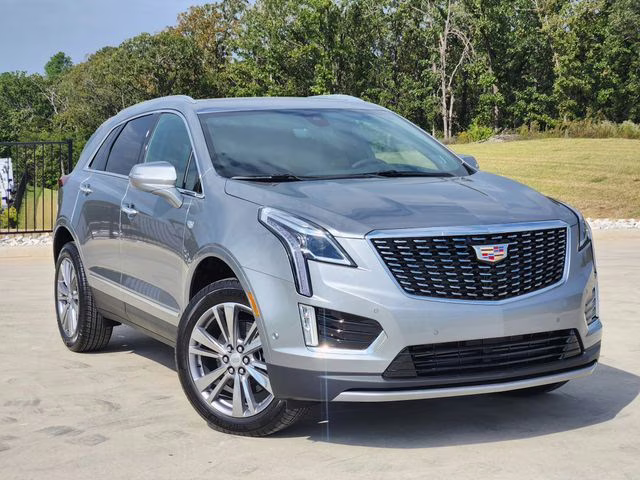 2025 Argent Silver Metallic Cadillac XT5 Premium Luxury FWD SUV