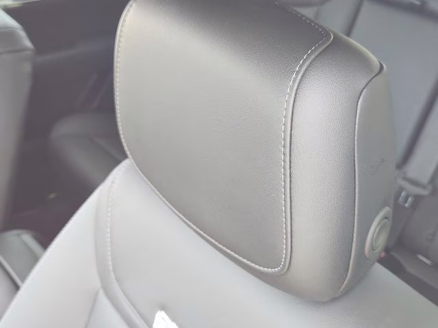 2025 Argent Silver Metallic Cadillac XT5 Premium Luxury FWD SUV