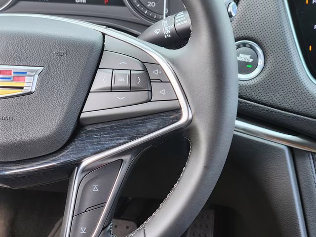 2025 Argent Silver Metallic Cadillac XT5 Premium Luxury FWD SUV