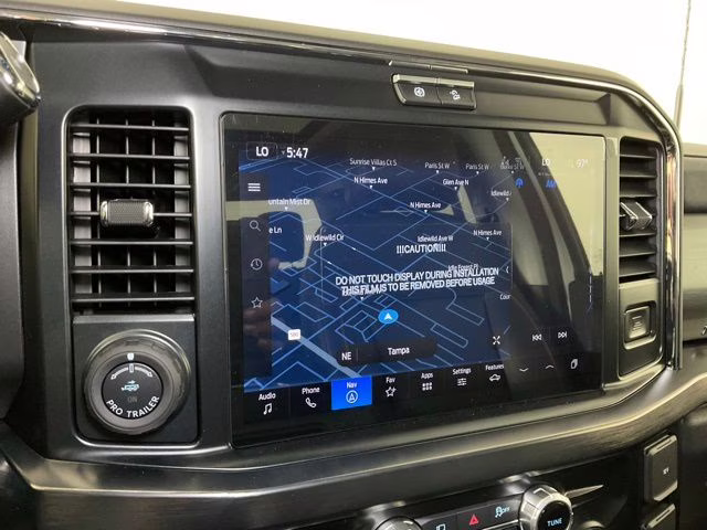 2026 Avalanche Ford Super Duty F-350 SRW Lariat 4X4 Truck