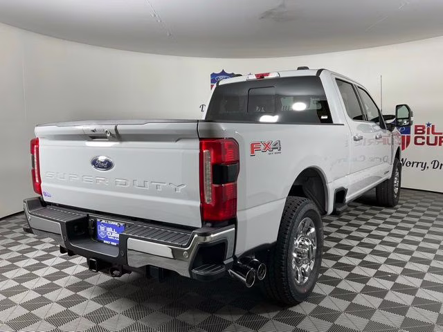 2026 Avalanche Ford Super Duty F-350 SRW Lariat 4X4 Truck