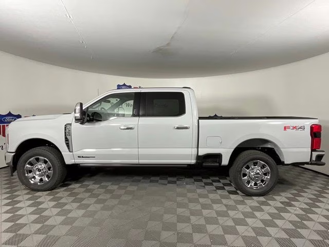 2026 Avalanche Ford Super Duty F-350 SRW Lariat 4X4 Truck