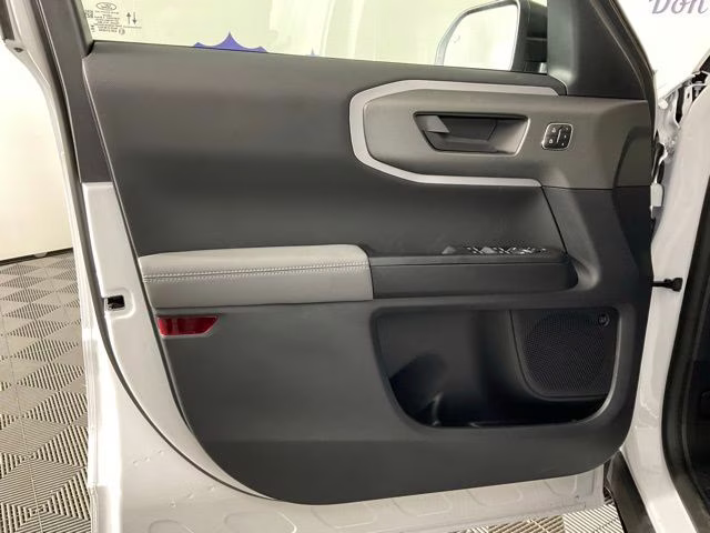 2025 Oxford White Ford Bronco Sport Badlands 4X4 SUV