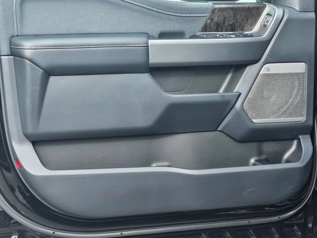 2026 Agate Black Metallic Ford Super Duty F-250 SRW Lariat 4X4 Truck