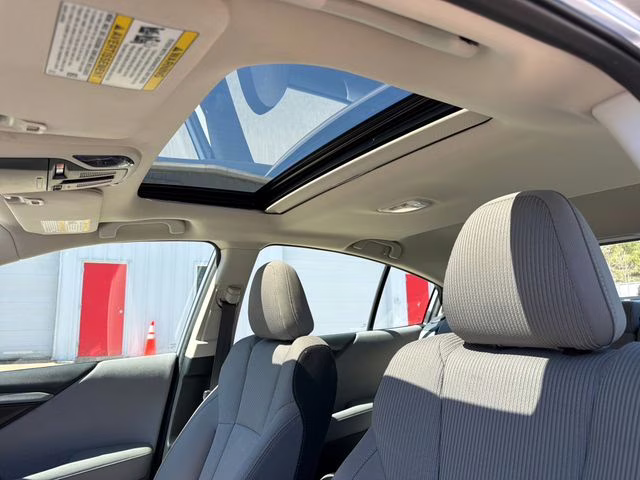 2024 Ice Silver Metallic Subaru Legacy Premium AWD Sedan