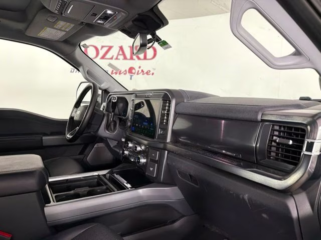 2025 Gray Metallic Ford Super Duty F-250 SRW Lariat 4X4 Truck