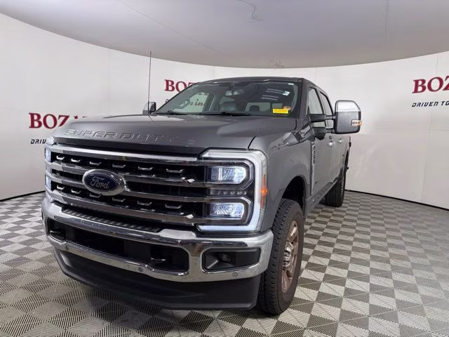 2025 Gray Metallic Ford Super Duty F-250 SRW Lariat 4X4 Truck