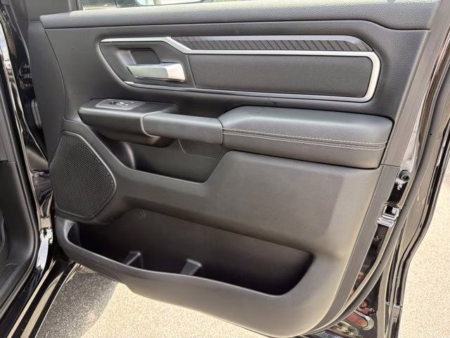 2026 Diamond Black Crystal Pearlcoat Ram 1500 Big Horn 4X4 Truck