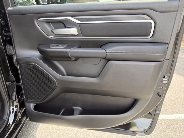 2026 Diamond Black Crystal Pearlcoat Ram 1500 Big Horn 4X4 Truck