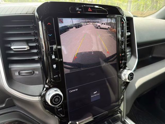 2026 Diamond Black Crystal Pearlcoat Ram 1500 Big Horn 4X4 Truck