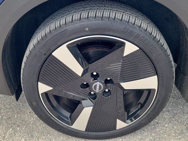 2026 Deep Blue Pearl Nissan Kicks SR FWD SUV