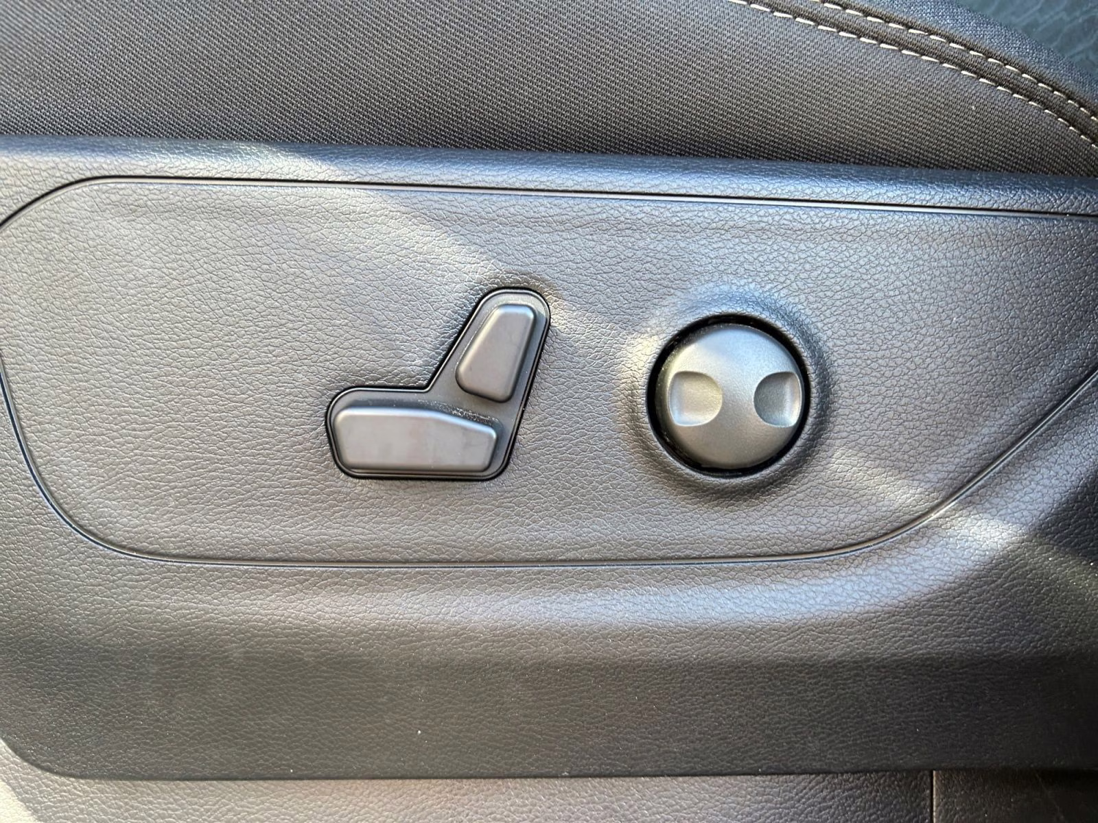 2026 Granite Crystal Metallic Clearcoat Ram 1500 Big Horn/Lone Star 4X4 Truck