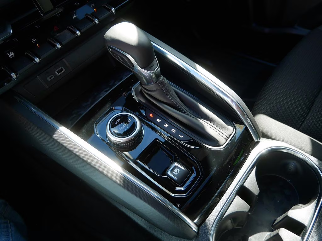 2026 Sterling Metallic GMC Canyon Elevation 4X4 Truck