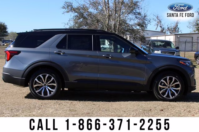 2025 Gray Ford Explorer ST-Line RWD SUV