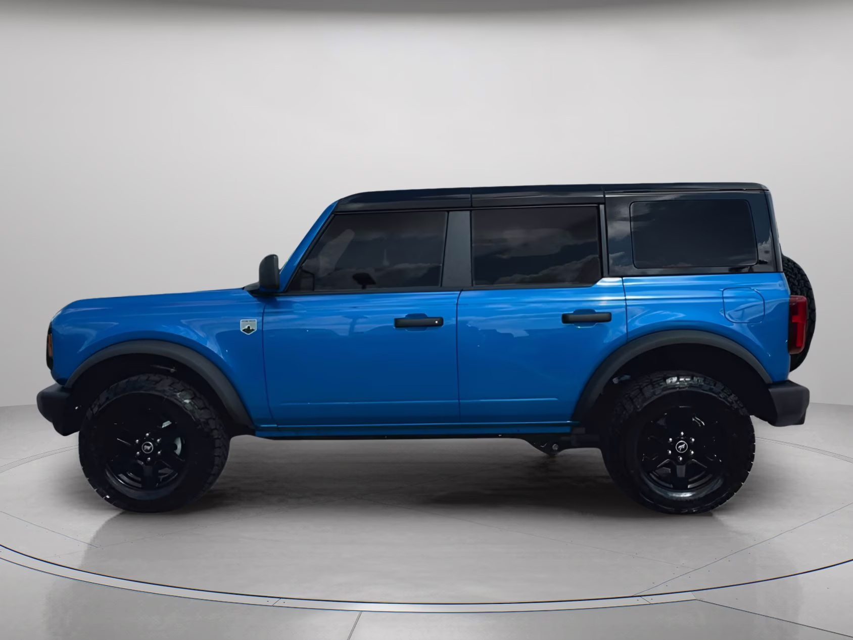 2025 Velocity Blue Metallic Ford Bronco Big Bend 4X4 Convertible