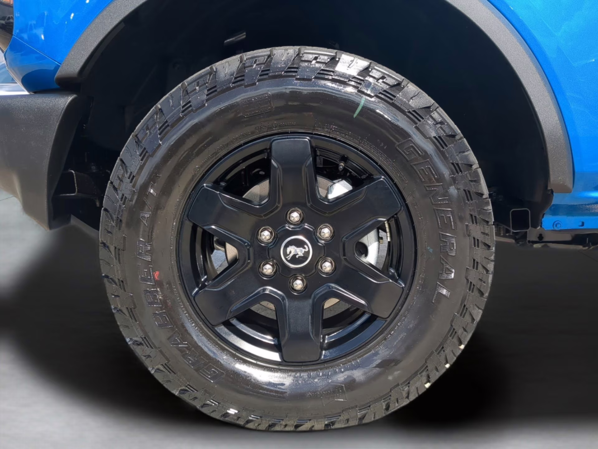 2025 Velocity Blue Metallic Ford Bronco Big Bend 4X4 Convertible