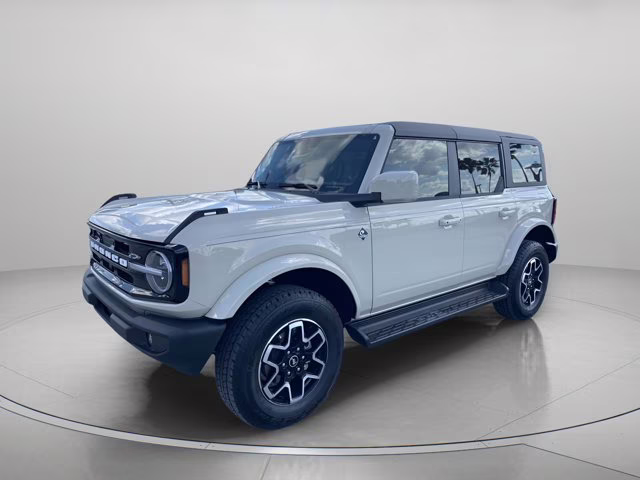 2025 Desert Sand Ford Bronco Outer Banks 4X4 Convertible