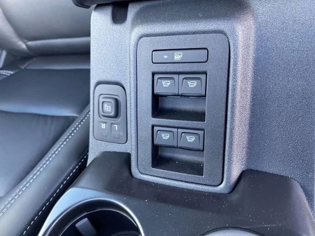 2025 Desert Sand Ford Bronco Outer Banks 4X4 Convertible