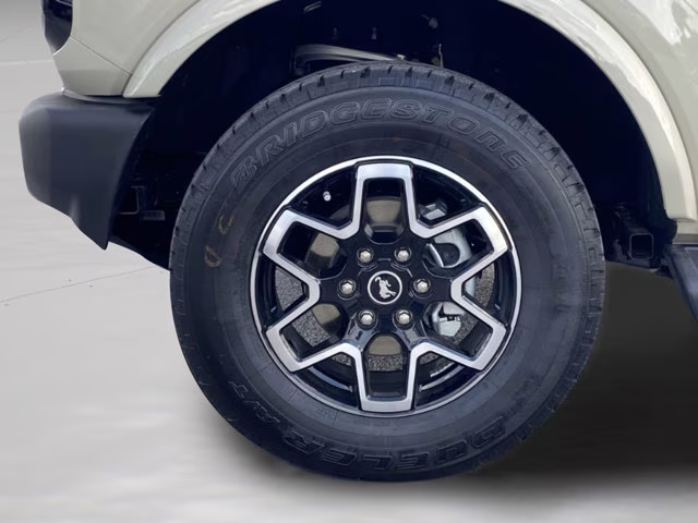 2025 Desert Sand Ford Bronco Outer Banks 4X4 Convertible