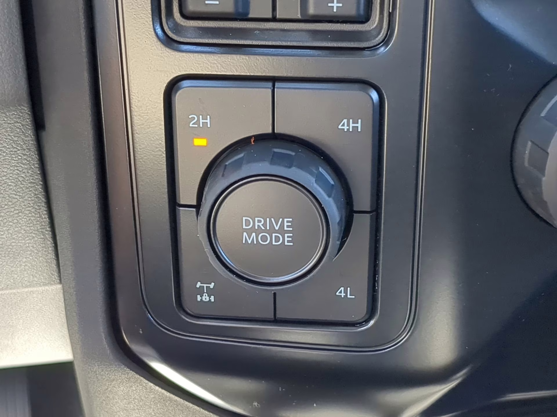 2026 Carbonized Gray Metallic Ford Super Duty F-250 SRW XL Crew Cab Pickup 4X4 Truck