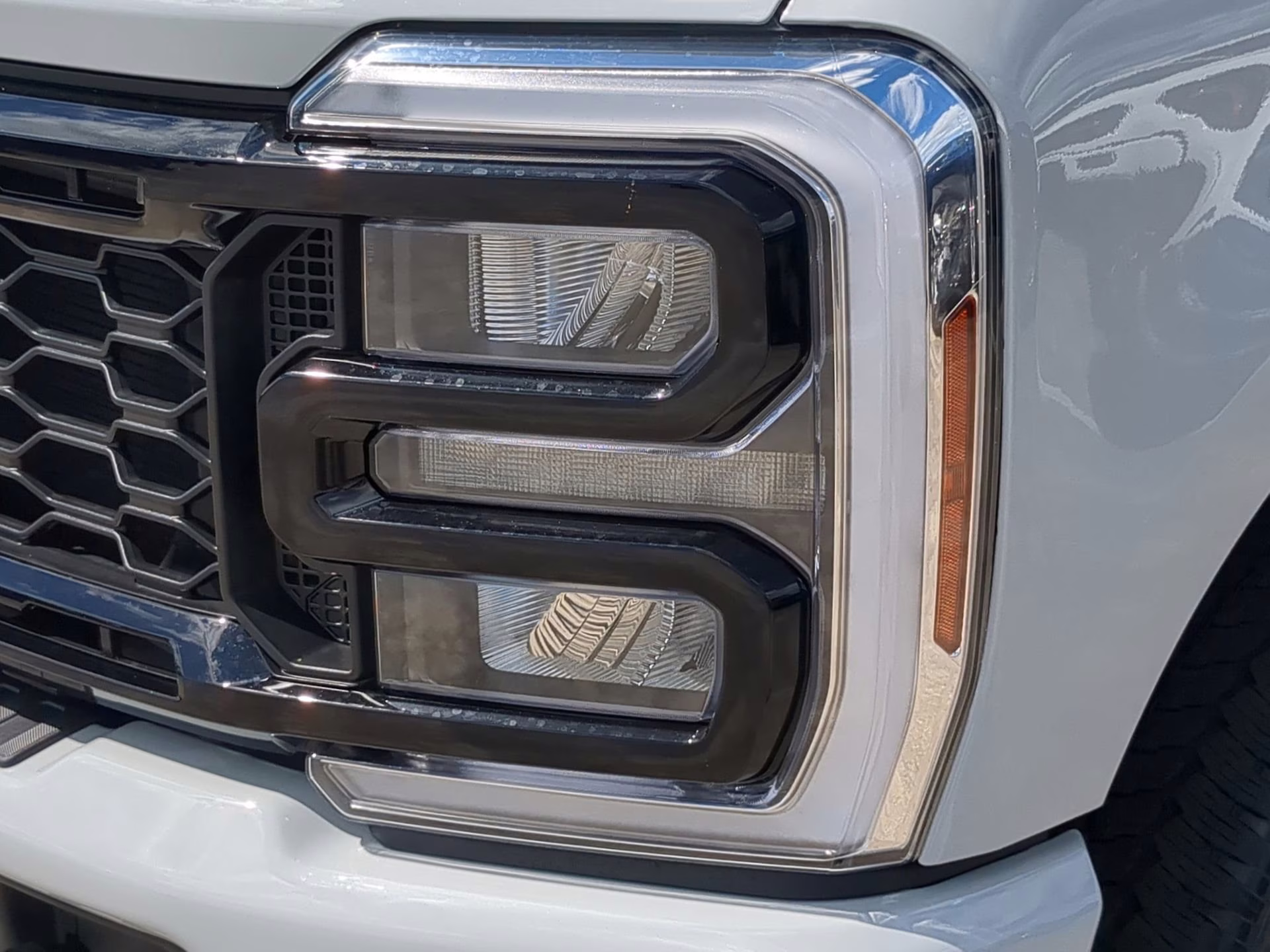 2026 Avalanche Ford Super Duty F-250 SRW XLT Crew Cab Pickup 4X4 Truck