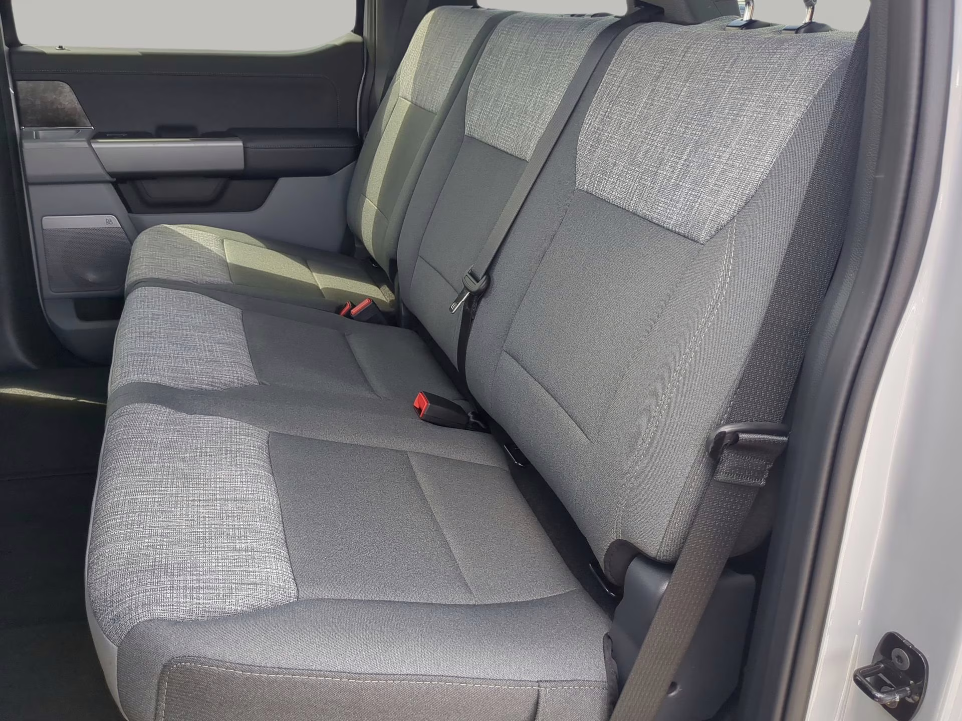 2026 Avalanche Ford Super Duty F-250 SRW XLT Crew Cab Pickup 4X4 Truck