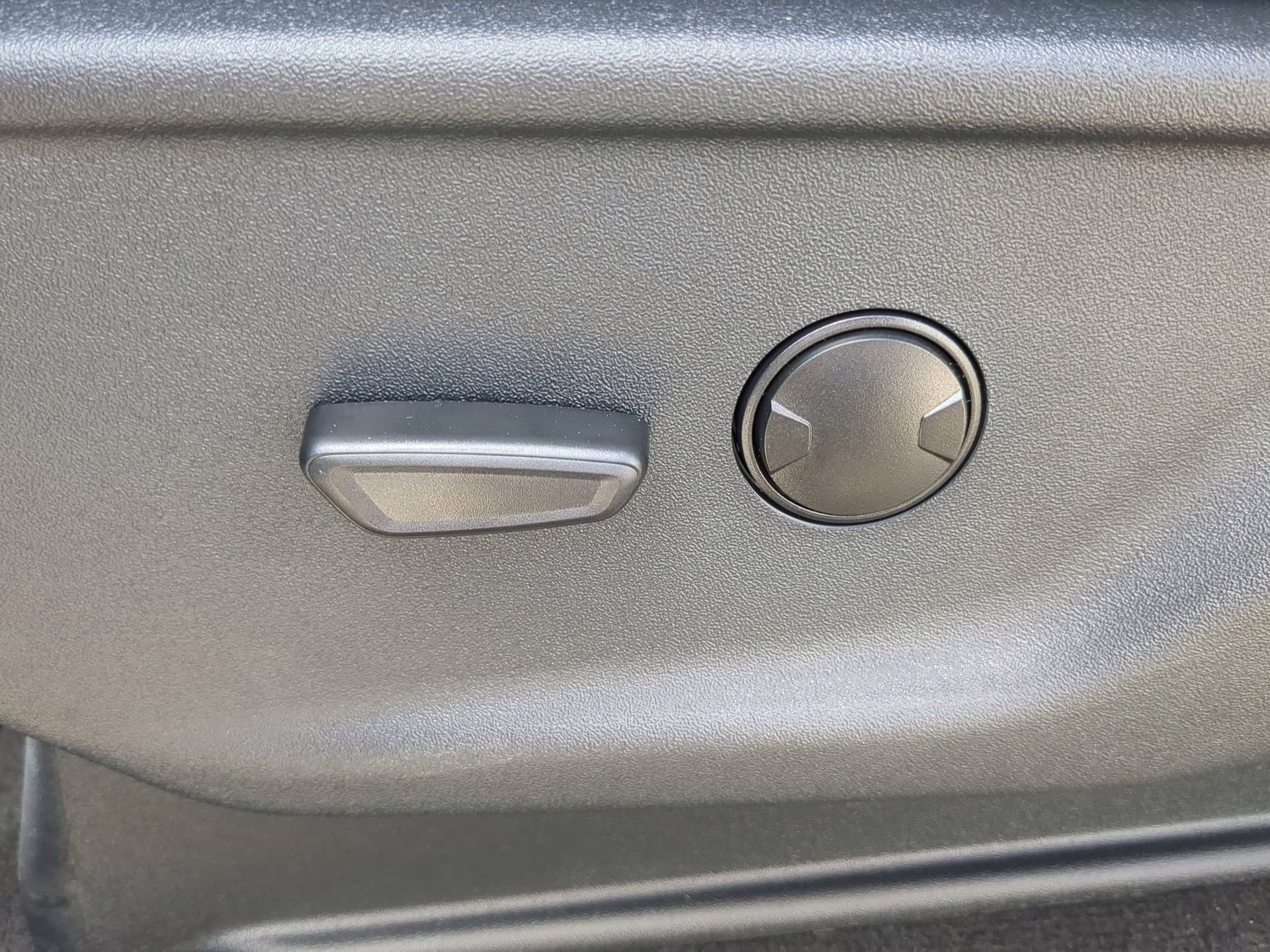 2026 Avalanche Ford Super Duty F-250 SRW XLT Crew Cab Pickup 4X4 Truck