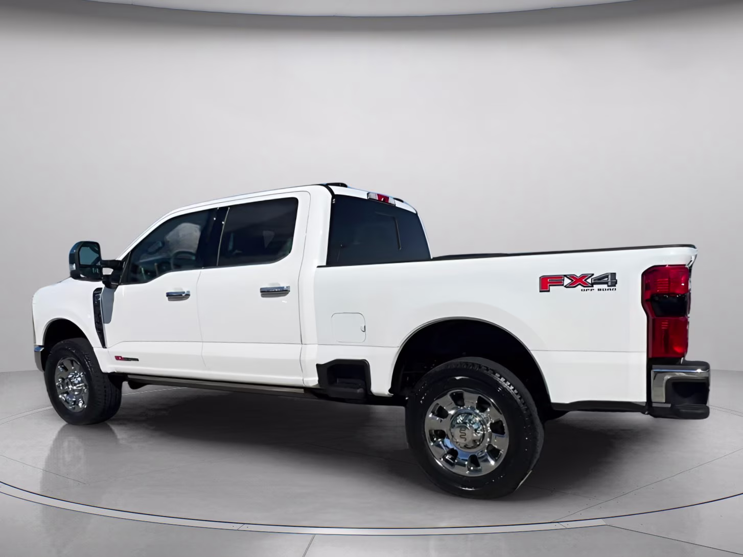 2026 Star White Metallic Tri-Coat Ford Super Duty F-350 SRW King Ranch Crew Cab Pickup 4X4 Truck