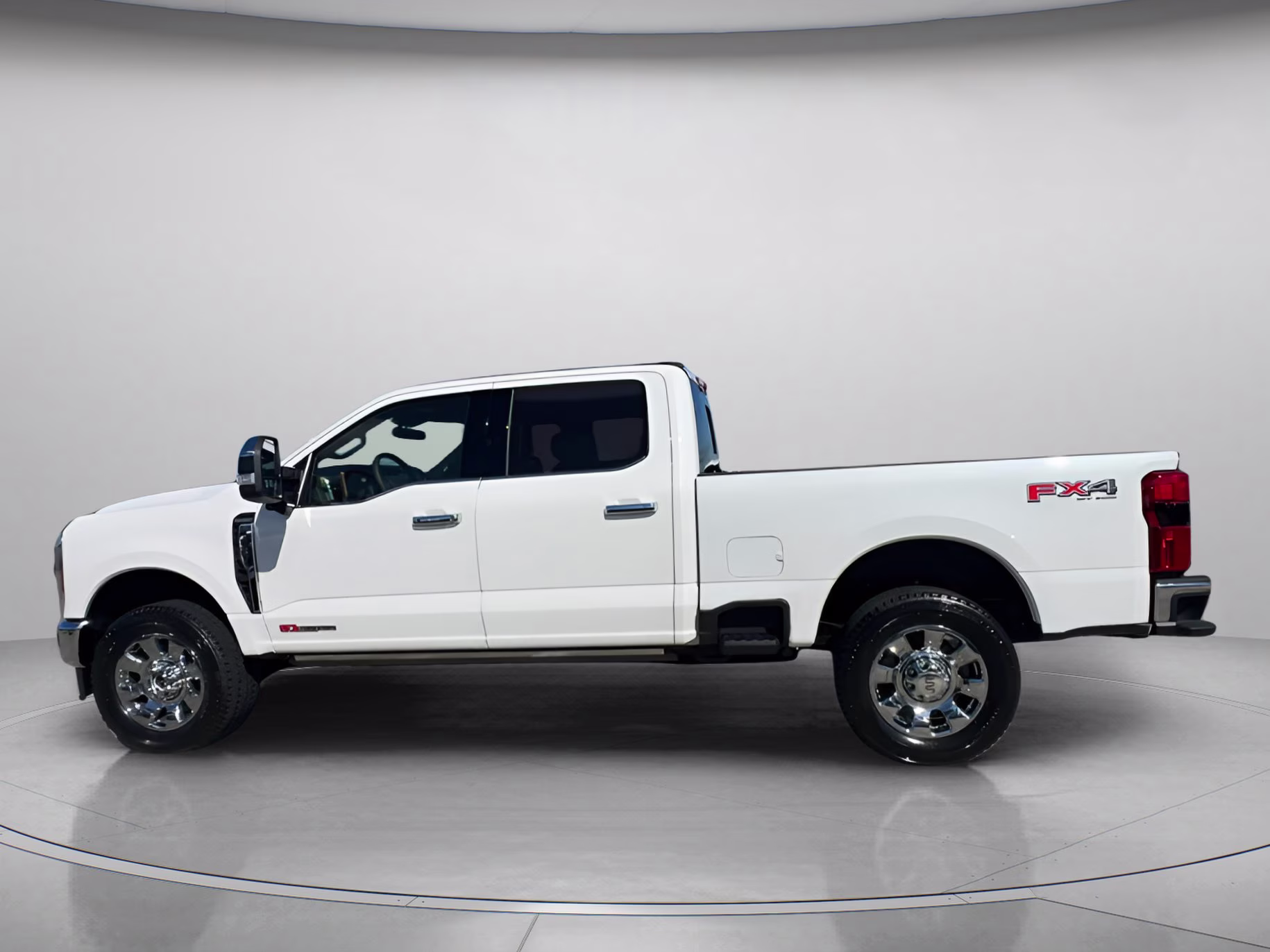 2026 Star White Metallic Tri-Coat Ford Super Duty F-350 SRW King Ranch Crew Cab Pickup 4X4 Truck
