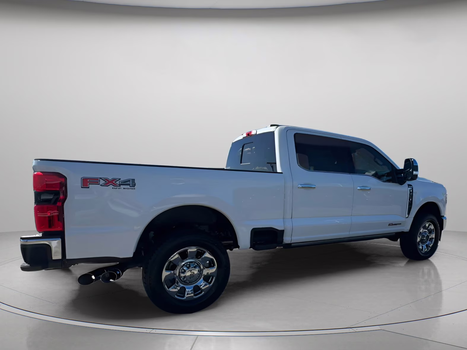 2026 Star White Metallic Tri-Coat Ford Super Duty F-350 SRW King Ranch Crew Cab Pickup 4X4 Truck